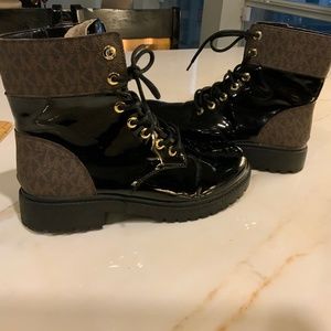 Michael Kors bootie